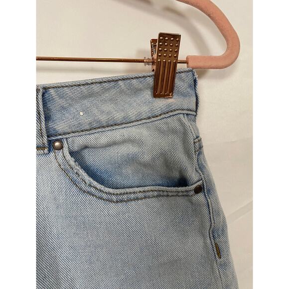 Kendall & Kylie Blue Denim Light Wash Shorts Cuffed Size 26 - Picture 7 of 8